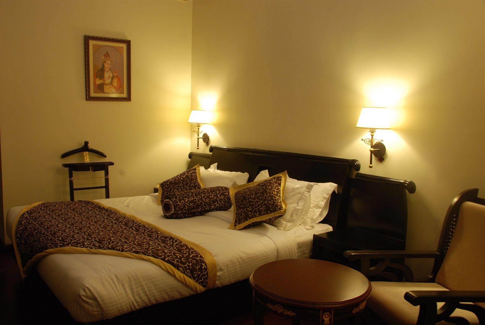 The Nagpur Ashok Hotel Exterior photo